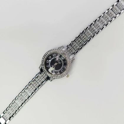ساعت مچی زنانه مجلسی Dios نگین‌دار با موتور کوارتز