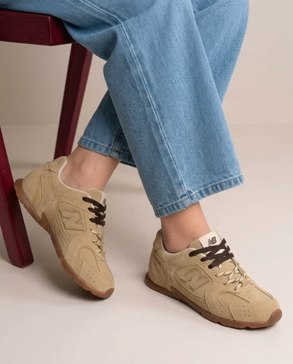 کفش کتانی زنانه Miu Miu New Balance