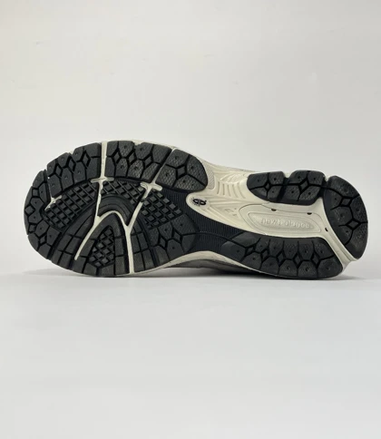 کفش راحتی نیوبالانس 2002 طوسی روشن