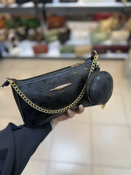 کیف پاسپورتی دخترانه لویی ویتان 484