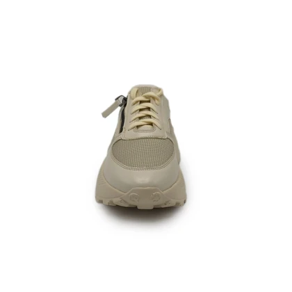 کفش راحتی زنانه مدل Stradivarius Sneakers - SKCr91