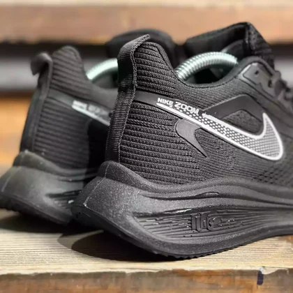 کفش ورزشی نایک زوم بافتی زنانه