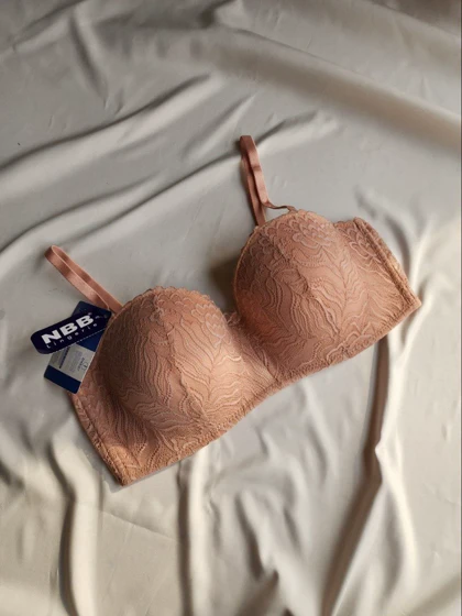 سوتین دکلته ابرنازک فنردار NBB کد: 30015