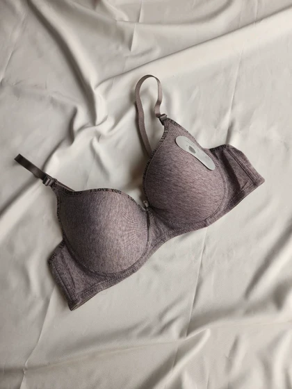 سوتین اسفنجی نخی جکدار کد: 44561