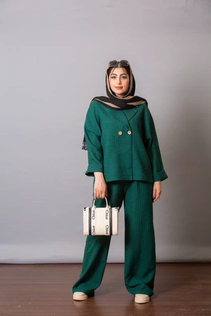 مانتو شلوار راه راه دو دکمه بغل چاک