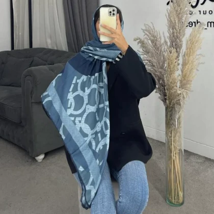 روسری طرح دار