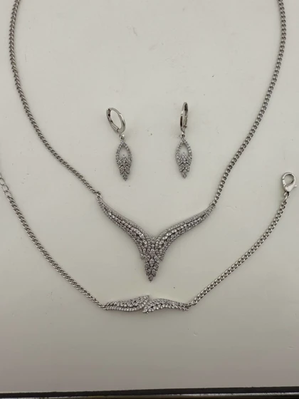 سرویس استیل نقره‌ای نگین‌دار با گارانتی