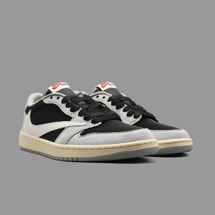 نایکی جردن 1 ساق کوتاه ترویس اسکات طوسی روشن Nike Jordan 1 Low Travis Scott Light Grey