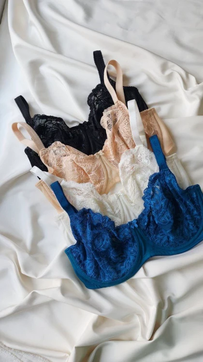 سوتین تک دانتل و پرلون فنردار مدل Violet-w برند SHANDERMAN کد: 2454