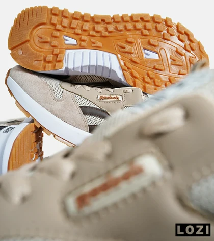 کفش کتانی قهوه ای کرم REEBOK Unphased Pro