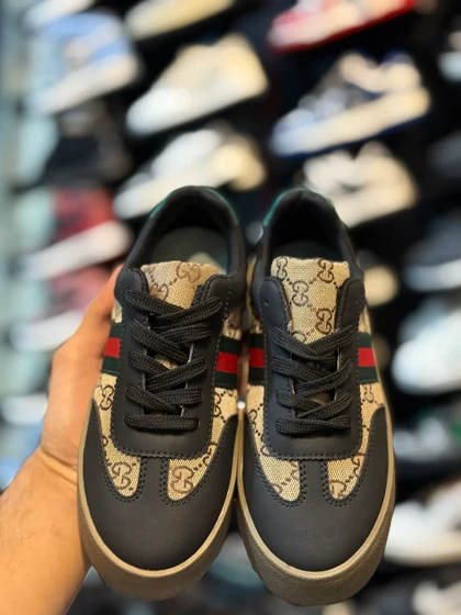 ونس زنانه گوچی