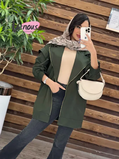 بارانی یقه زیپ‌دار آستین زنجیری