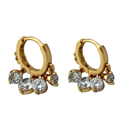 گوشواره زنانه ژوپینگ مدل الیارا طرح حلقه‌ای آویز نگین