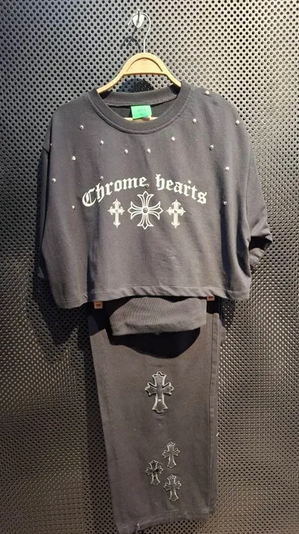 ست سه تکه کراپ شلوار تاپ Chrome Hearts
