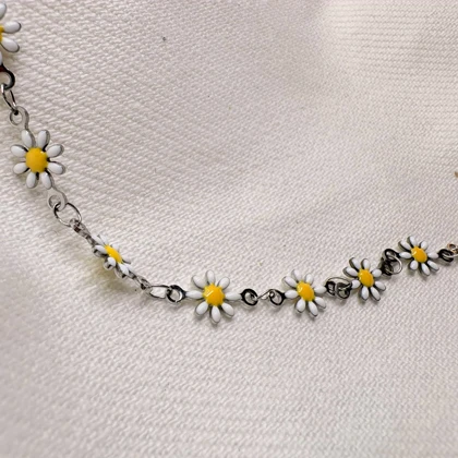 دستبند گل بابونه استیل نقره ای