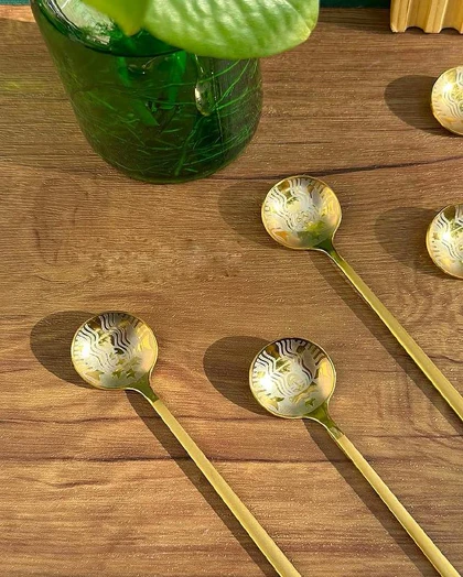 قاشق چای خوری طلایی طرح استارباکس /mj78