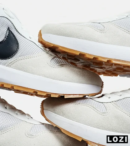 کفش کتانی سفید سرمه ای قرمز NIKE AirMax DN