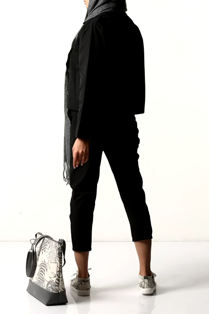 کت کراپ بارانی جیب‌دار زنانه