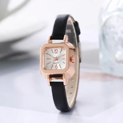 ساعت زنانه مکعبی ویکتوریا