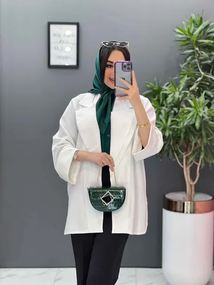 مانتو یقه دوبل آستین پاکتی