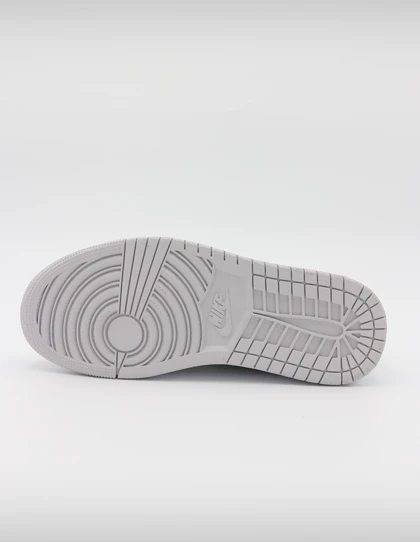 کتانی روزانه زنانه نایک Nike Air Jordan 1 Retro Low OG W