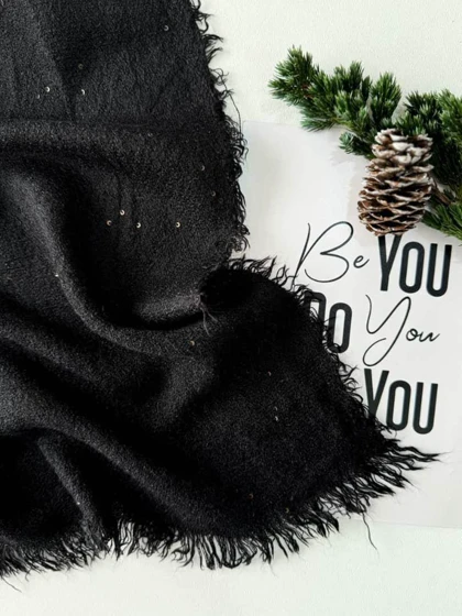 شال پولکی مشکی