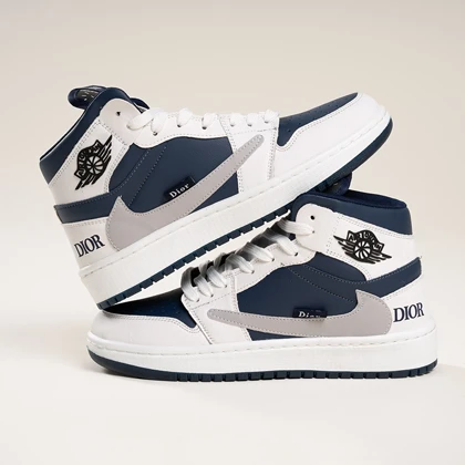 جردن وان ترویس دیور ساق‌دار سفید سرمه ای (Air Jordan 1 Travis Scott Dior High Blue Navy)
