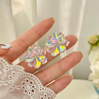 گوشواره طرح گل کروم