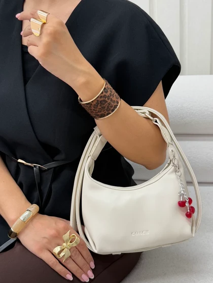 کیف زنانه چرم آویزدار گیلاس بیژه