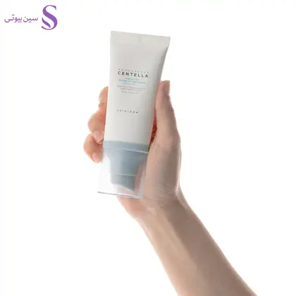 کرم ضد آفتاب بی‌رنگ سنتلا مدل Hyalu-Cica با SPF 50 حجم 100 میلی‌لیتر