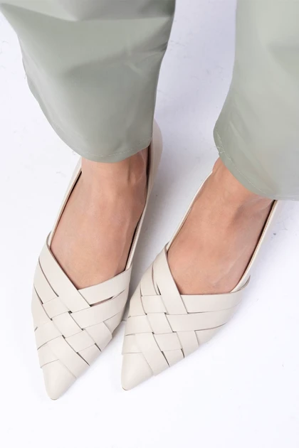 کفش پاشنه‌بلند کلاسیک زنانه میوگوستو mio-gusto