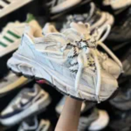 کتانی مردانه برشکا لژدار پالیشی