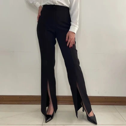 شلوار زنانه چاک‌دار مشکی سالیان (Salian)