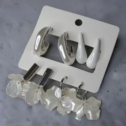 گوشواره 4جفتی مدل مرواریدی کد MD01