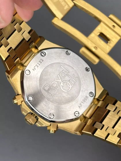 ساعت مچی اودمار پیگه کورنوگراف بند طلایی صفحه سفید Audemars Piguet