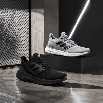 کفش رانینگ مردانه آدیداس مدل Ultra Boost Pure Black