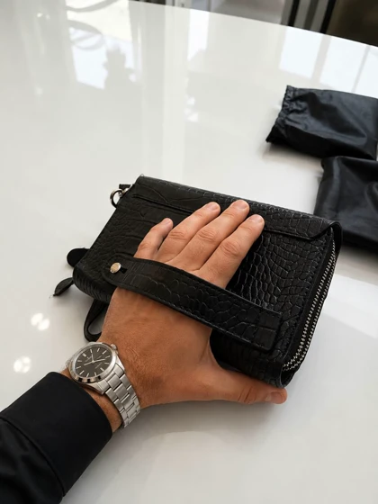 کیف دستی زیپ‌دار چرم طبیعی