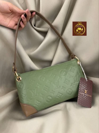 کیف پاسپورتی دوشی دستی ال وی