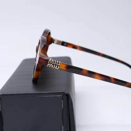 عینک برند MIU MIU کد 181432