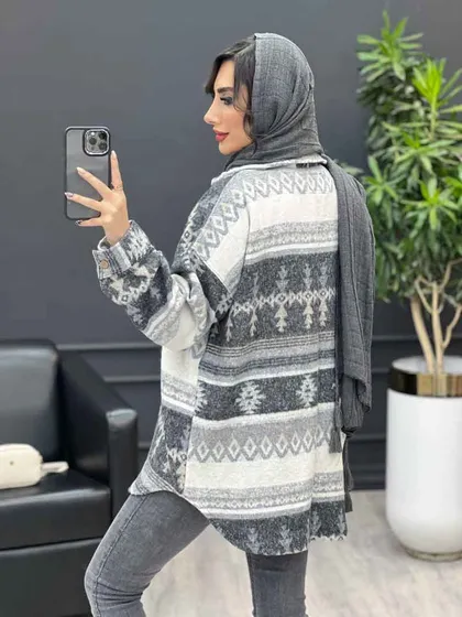 شکت طرحدار دکمه چوبی