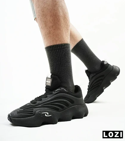 کفش کتانی مردانه مشکی ADIDAS yeezy 700 v2