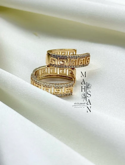 گوشواره ورساچه حلقه‌ای