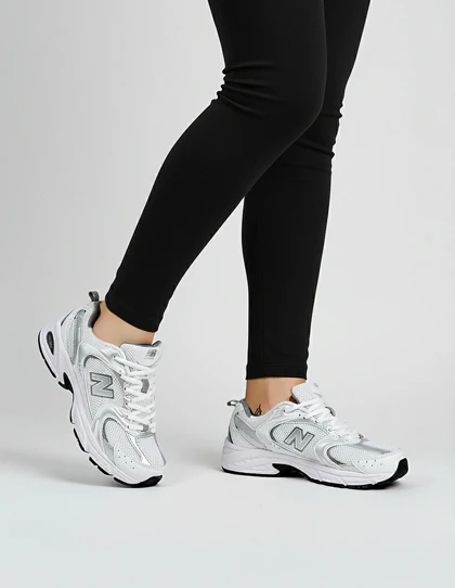 کفش دویدن زنانه نیو بالانس 530 W