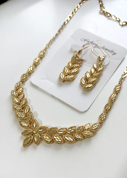 ست گردنبند گوشواره طلاروس تراش دار زنانه 758