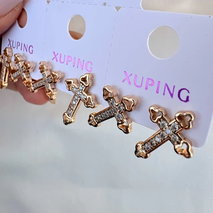 گوشواره صلیب نگین‌دار طلایی ژوپینگ