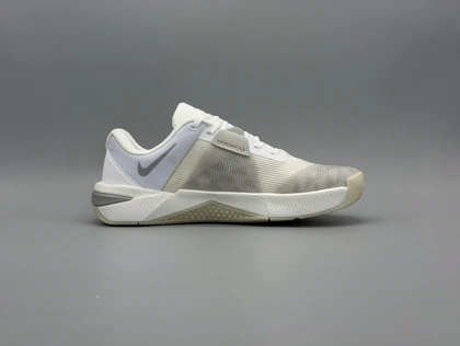 کتانی نایکی متکان 10 شیری کرم / Nike Metcon