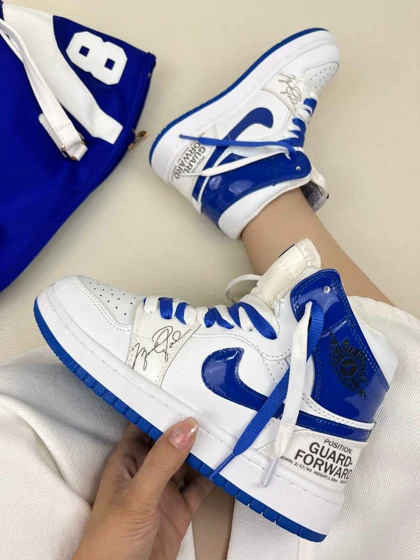 کتانی ونس زنانه ساق‌دار ایر جردن 1 امضا شیکاگو کینگ بلو 1 NIKE AIR JORDAN کد 912