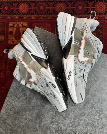 کتانی نایک مدل v2k