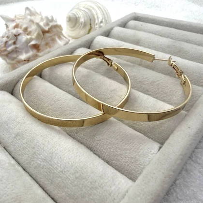 گوشواره حلقه‌ای میسیگا