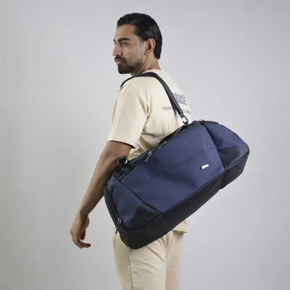 ساک ورزشی بنج مدل HSN-253300 جاکفشدار